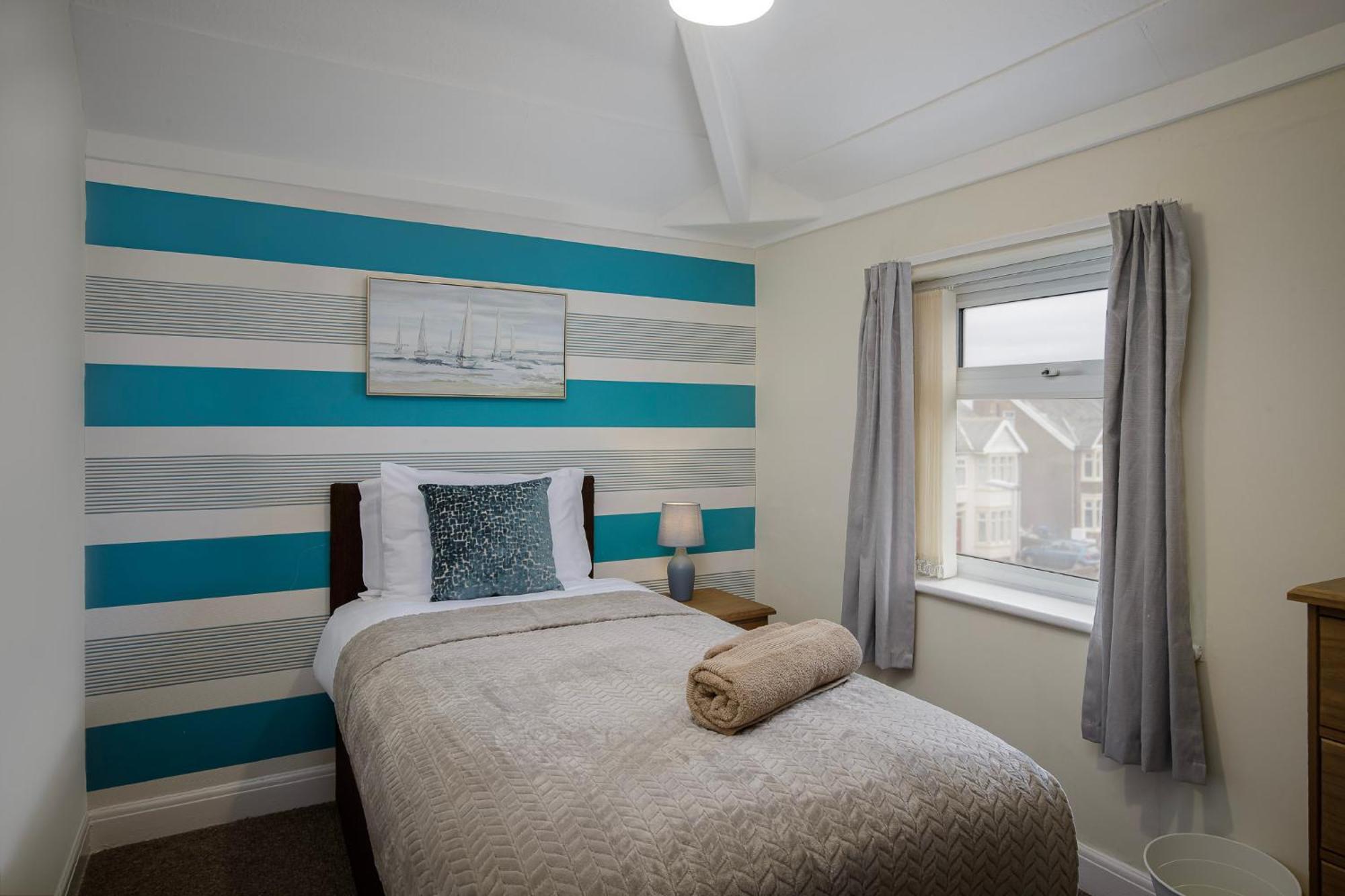 Arnside - Spacious 10-Bedroom Seaside Cottage Blackpool Exterior foto
