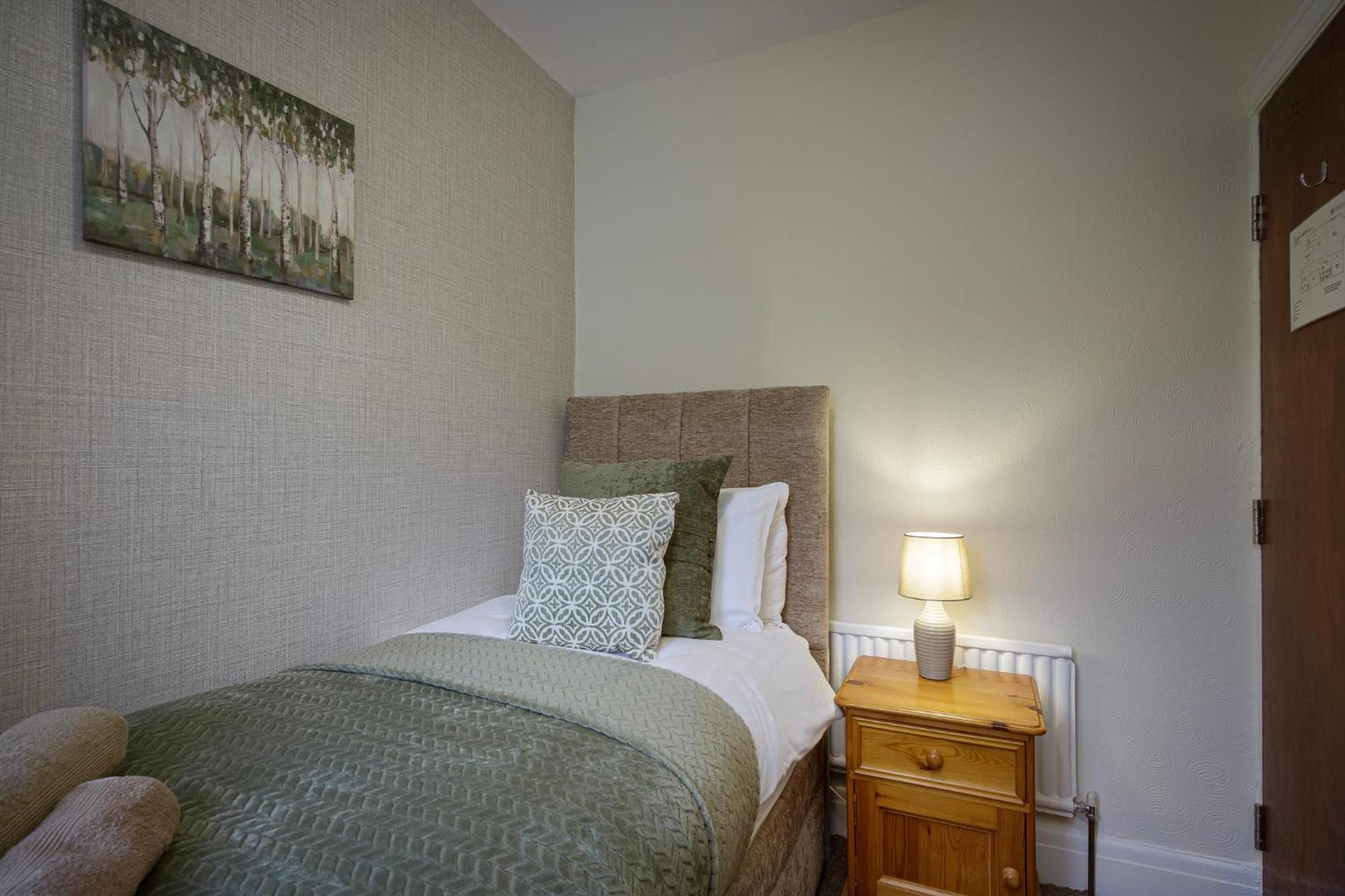 Arnside - Spacious 10-Bedroom Seaside Cottage Blackpool Exterior foto