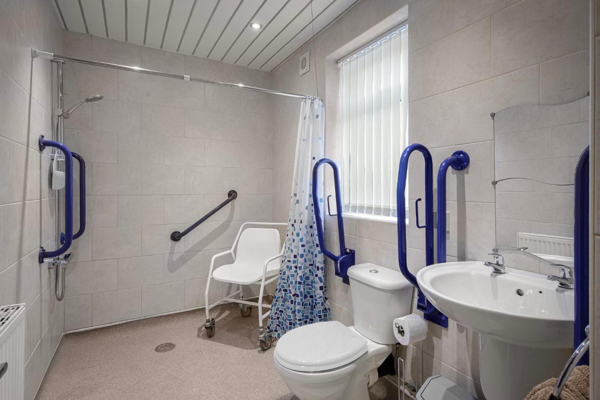 Arnside - Spacious 10-Bedroom Seaside Cottage Blackpool Exterior foto